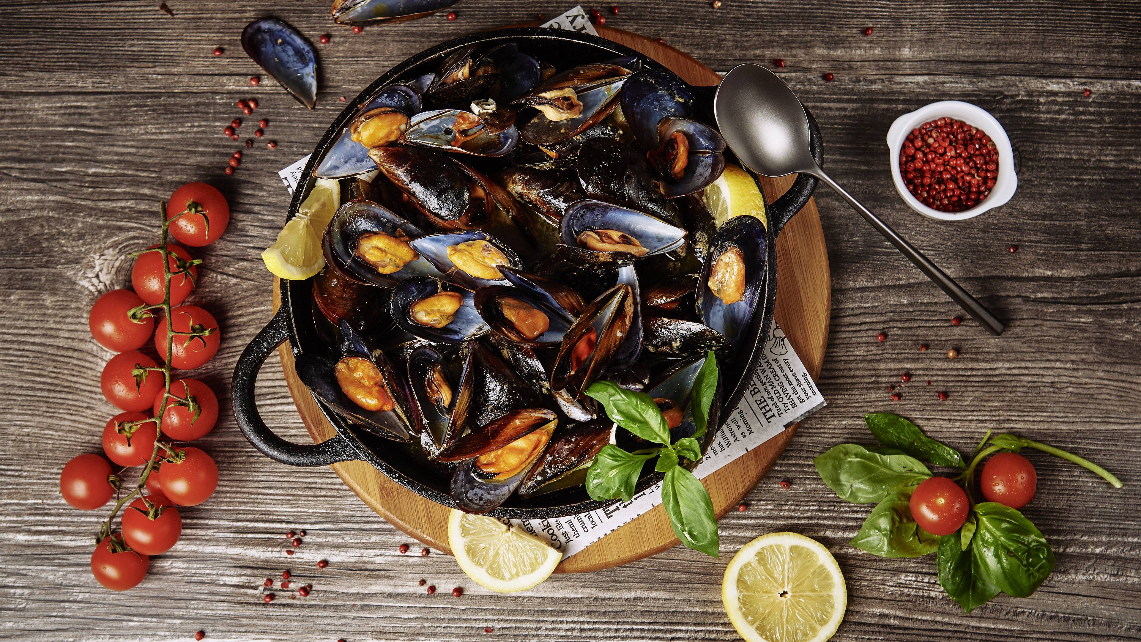 Pentolaccia cozze alla marinara